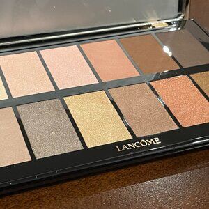 Rose Gold Eye Shadow Palette - 12 shades - NEW NIB